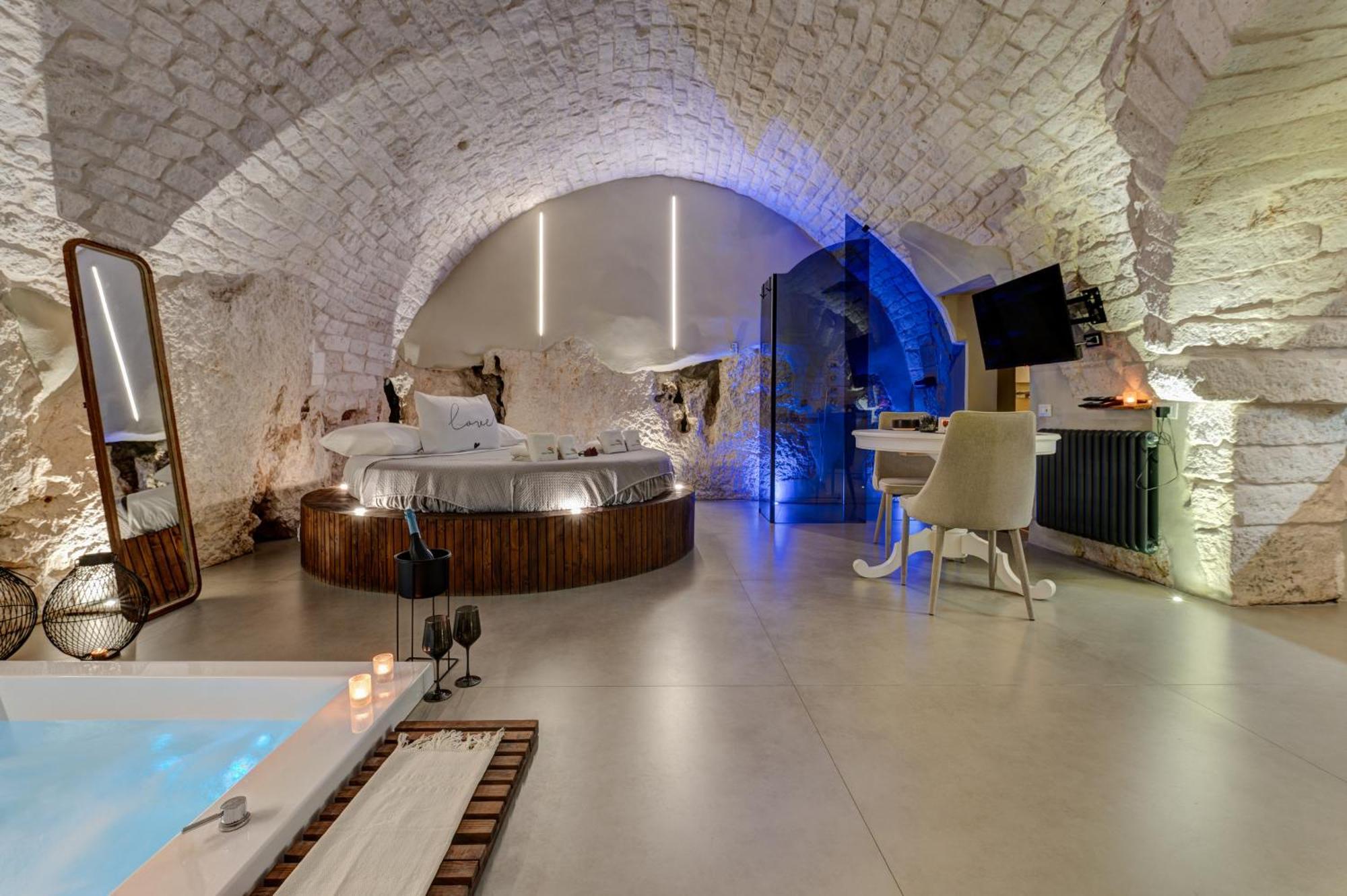 Malolu Luxurysuite Остуни Экстерьер фото
