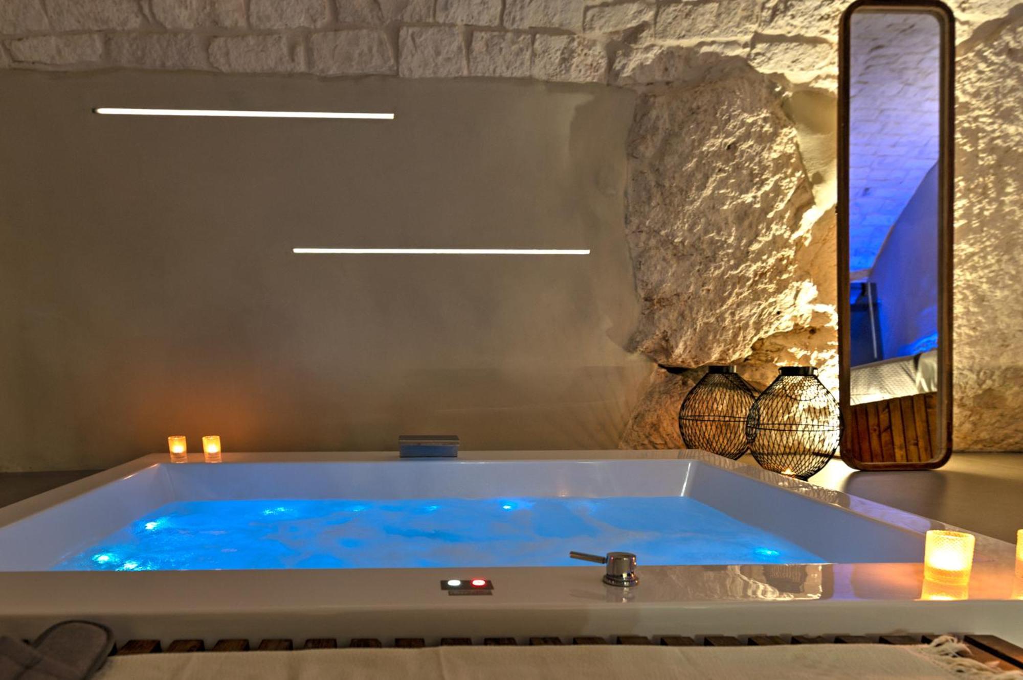 Malolu Luxurysuite Остуни Экстерьер фото
